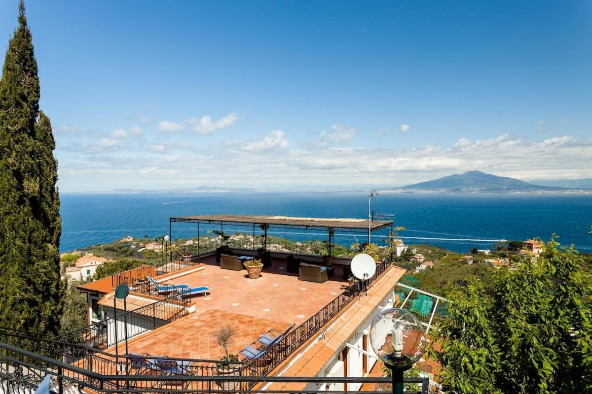 Villa Angela With Private Pool And Sea View *
